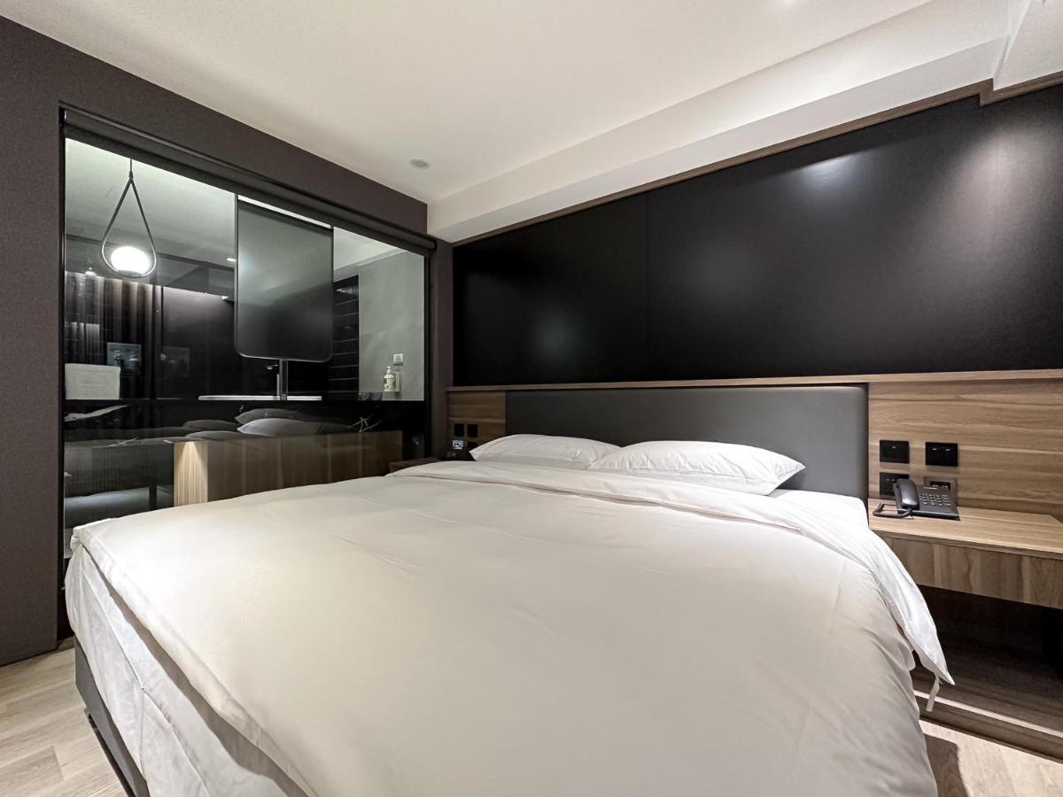 טאיצ'ונג Autumn Willow Hotel מראה חיצוני תמונה