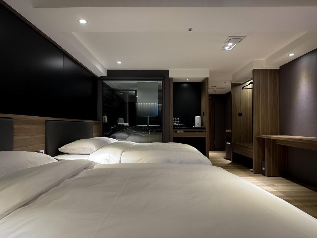 טאיצ'ונג Autumn Willow Hotel מראה חיצוני תמונה