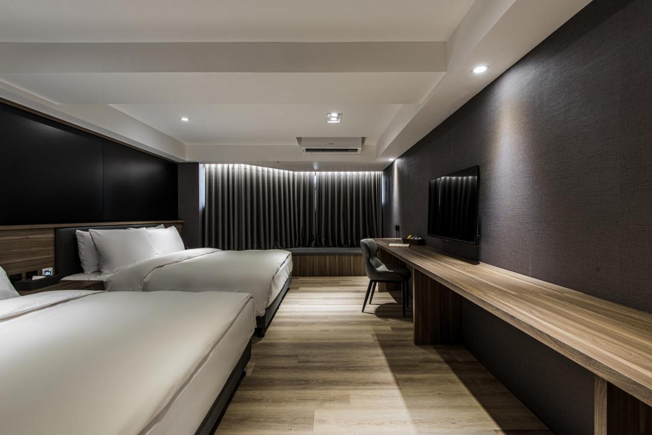 טאיצ'ונג Autumn Willow Hotel מראה חיצוני תמונה