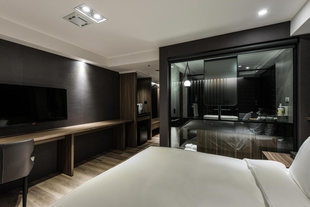 טאיצ'ונג Autumn Willow Hotel מראה חיצוני תמונה