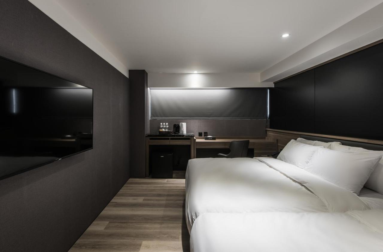 טאיצ'ונג Autumn Willow Hotel מראה חיצוני תמונה