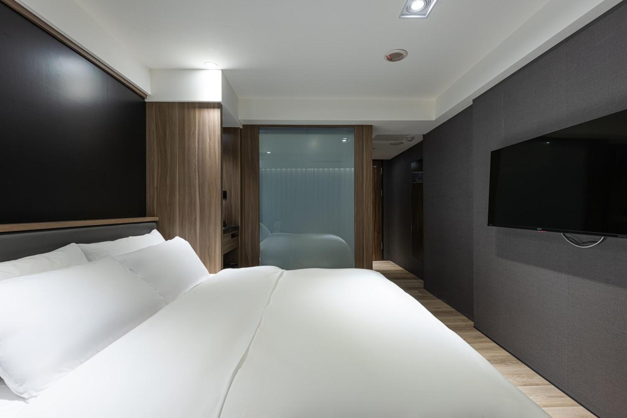 טאיצ'ונג Autumn Willow Hotel מראה חיצוני תמונה