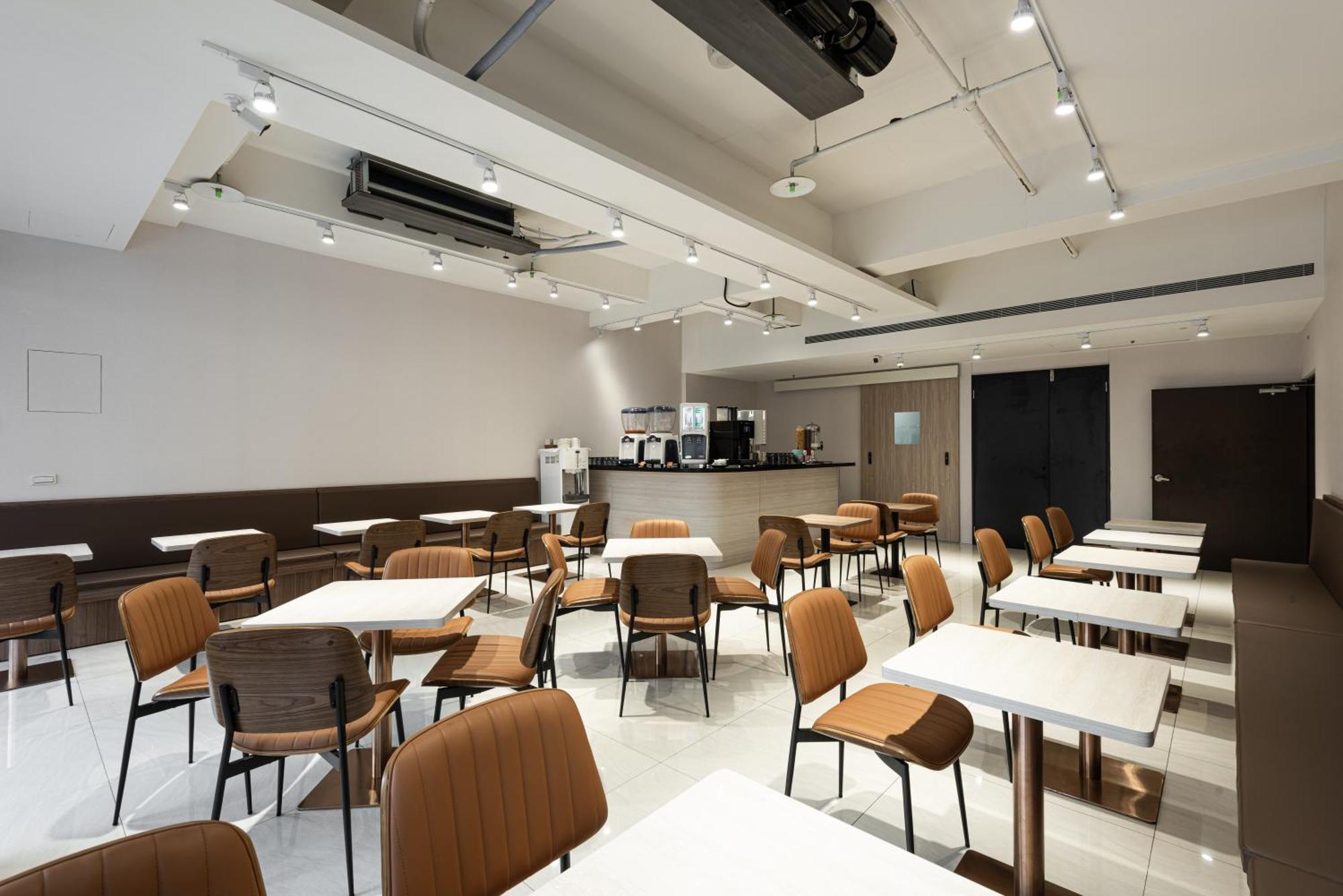 טאיצ'ונג Autumn Willow Hotel מראה חיצוני תמונה