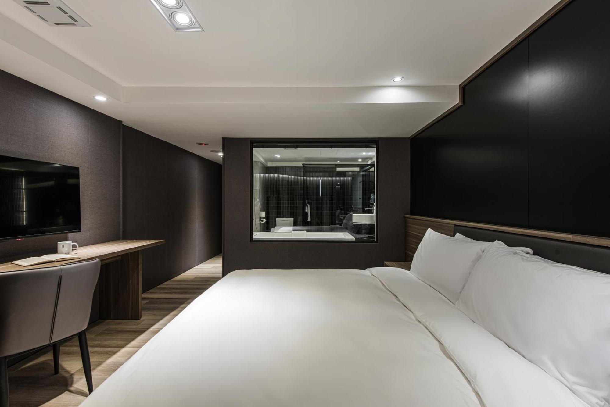 טאיצ'ונג Autumn Willow Hotel מראה חיצוני תמונה