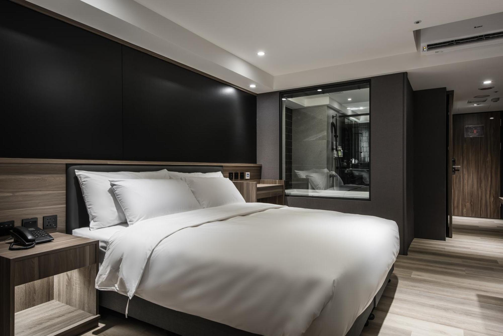 טאיצ'ונג Autumn Willow Hotel מראה חיצוני תמונה