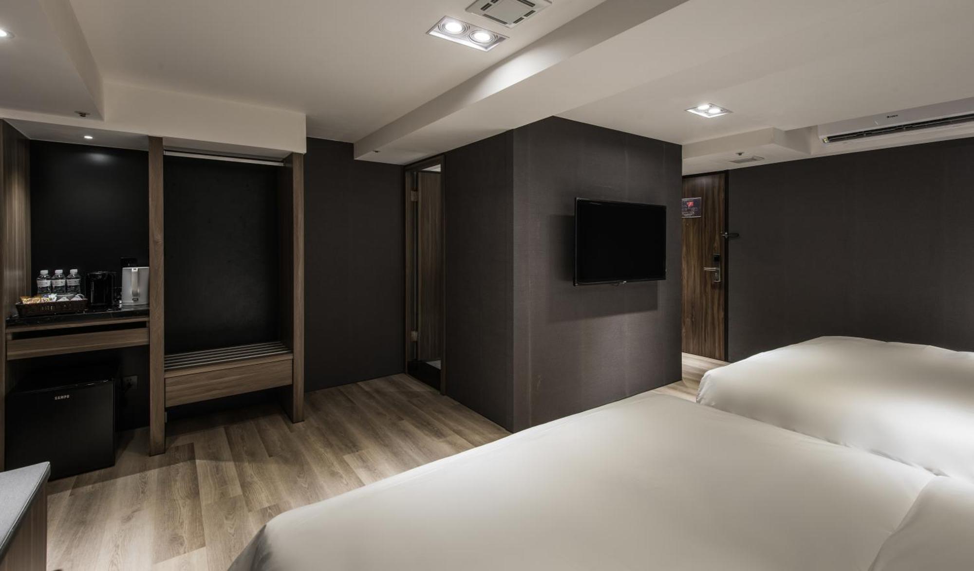 טאיצ'ונג Autumn Willow Hotel מראה חיצוני תמונה