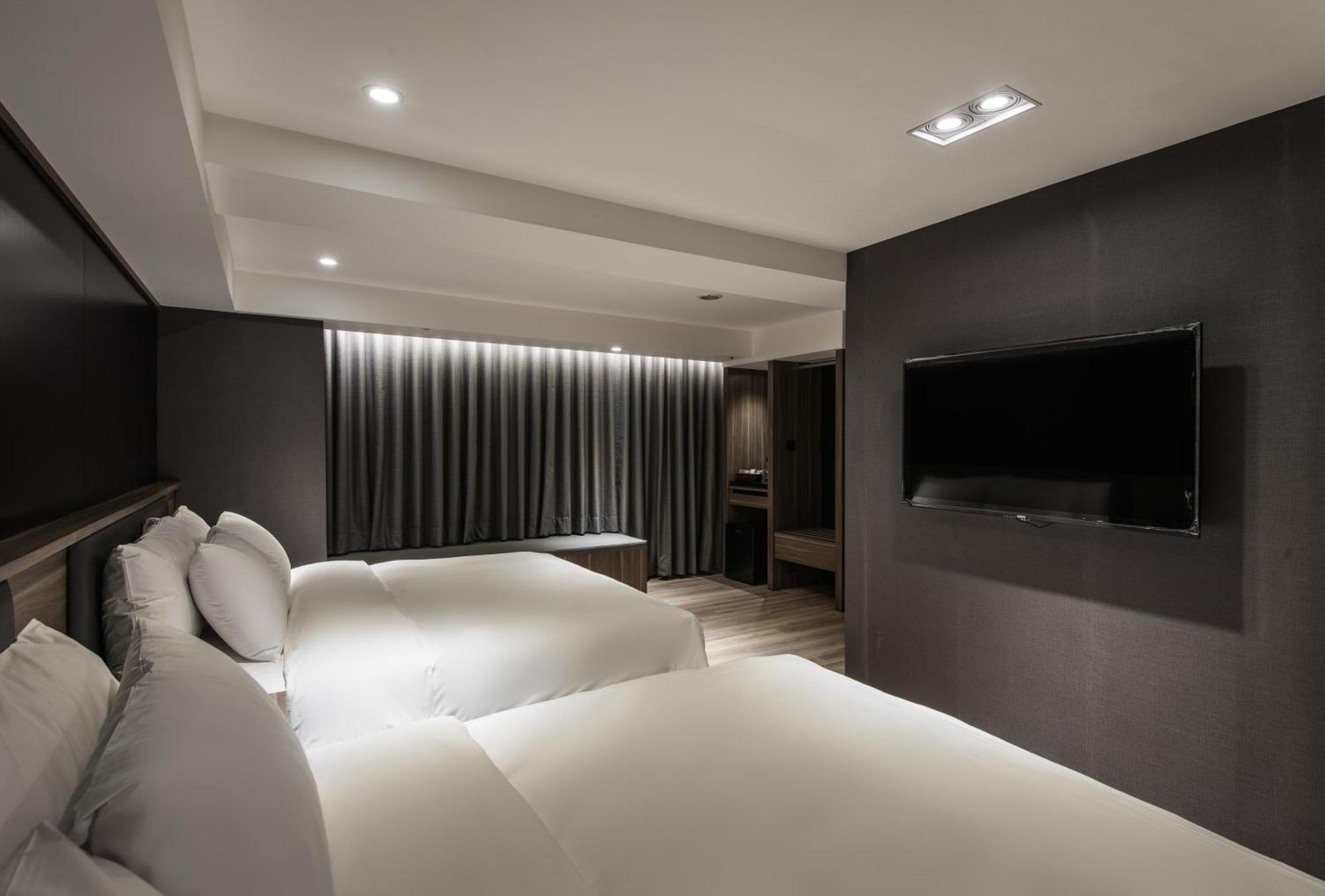 טאיצ'ונג Autumn Willow Hotel מראה חיצוני תמונה